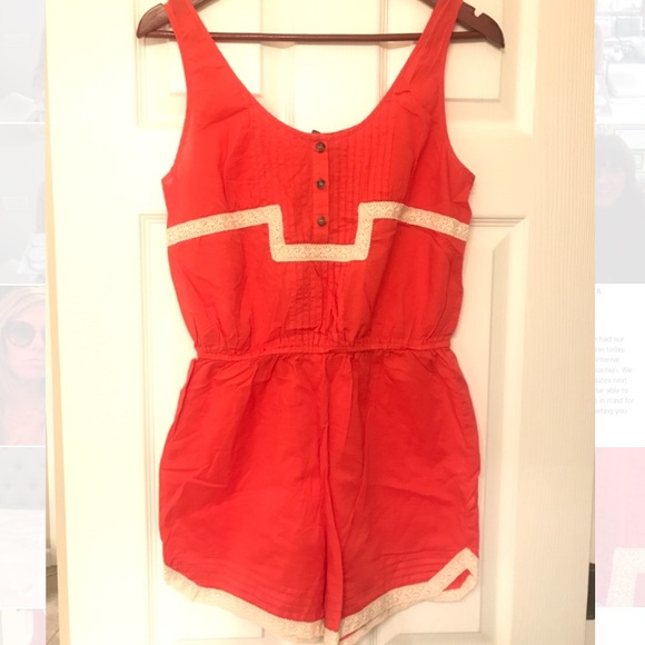 Fossil Other - Fossil romper - the cutest!